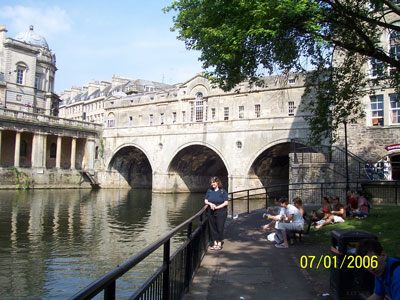 Bath bridge