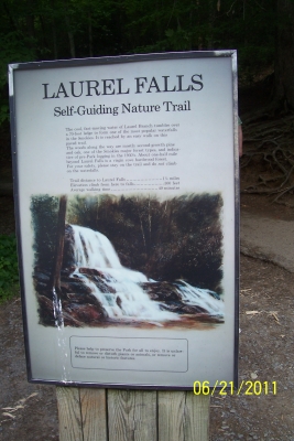 Laurel Falls trailhead sign