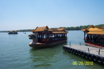Boat ride across Kunming Lake
