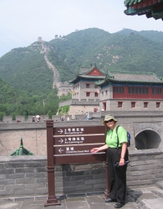 EHG points to the Climb the Great Wall sign